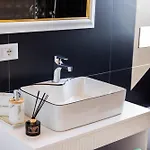 Luxury Rooftop In Astir Apartment *