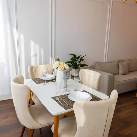 Luxury Rooftop In Astir Lägenhet Tirana