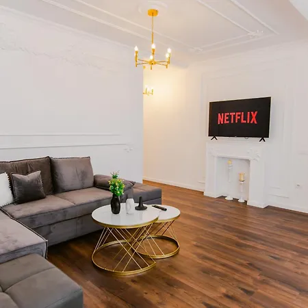 Luxury Rooftop In Astir Apartament
