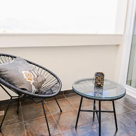 Luxury Rooftop In Astir 아파트 티라나