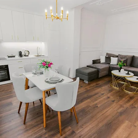 Apartament Luxury Rooftop In Astir Tirana