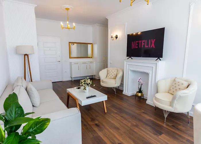 Luxury Rooftop In Astir Apartamento Tirana