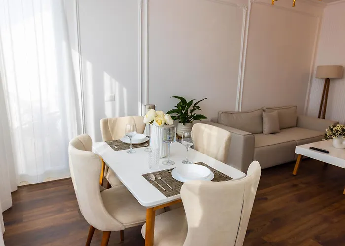 Luxury Rooftop In Astir Apartamento Tirana