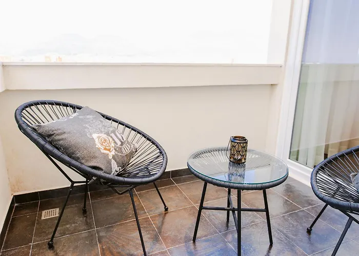 Luxury Rooftop In Astir Apartamento Tirana