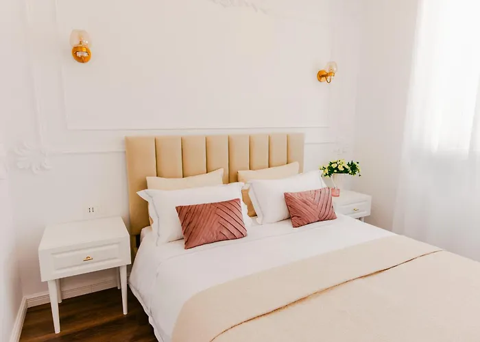 Apartamento Luxury Rooftop In Astir Tirana